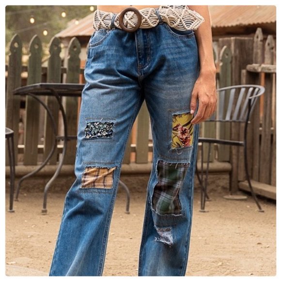 POL Patched Out Denim Boyfriend Jeans - Picture 3 of 13